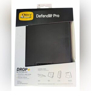 OtterBox Defender Series Case for iPad (A16) & iPad 10th Gen - NIB